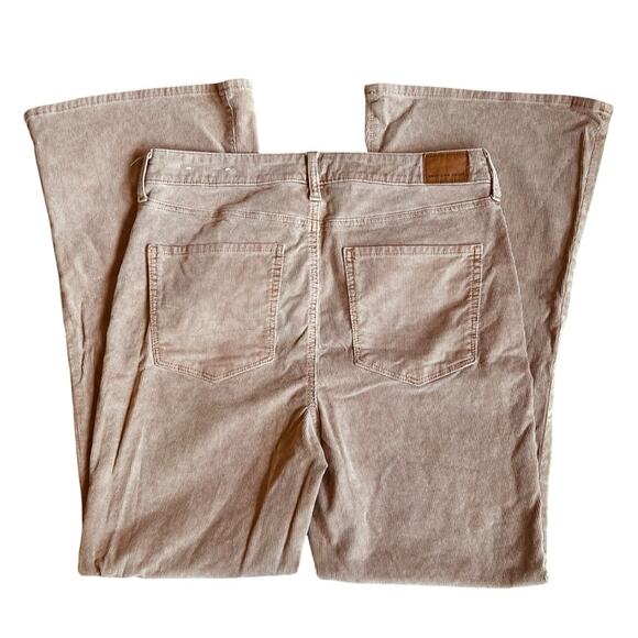 American Eagle Women’s Sz 12 Tan Super High Rise Flare Jeans Stretch Corduroy - Picture 6 of 14